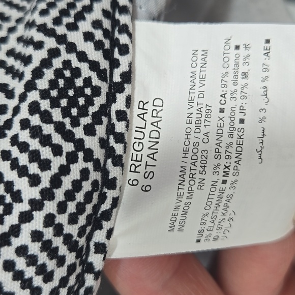 Old Navy Harper Mid-rise black & white  pants - Picture 6 of 6